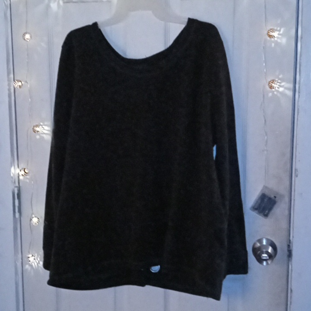 Sweater - Picture 3 of 4